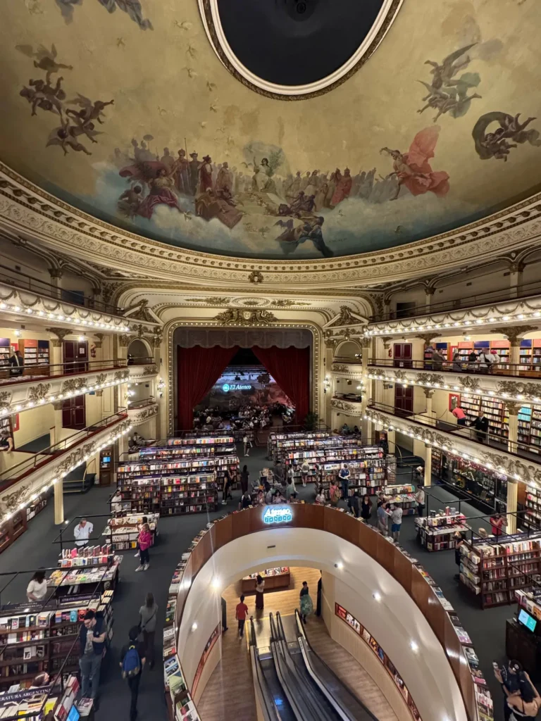 El Ateneo Grand Splendid, la libreria dentro un vecchio teatro. Ottobre 2024.