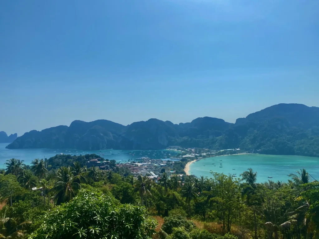 Ko Phi Phi Don dal punto panoramico, marzo 2020
