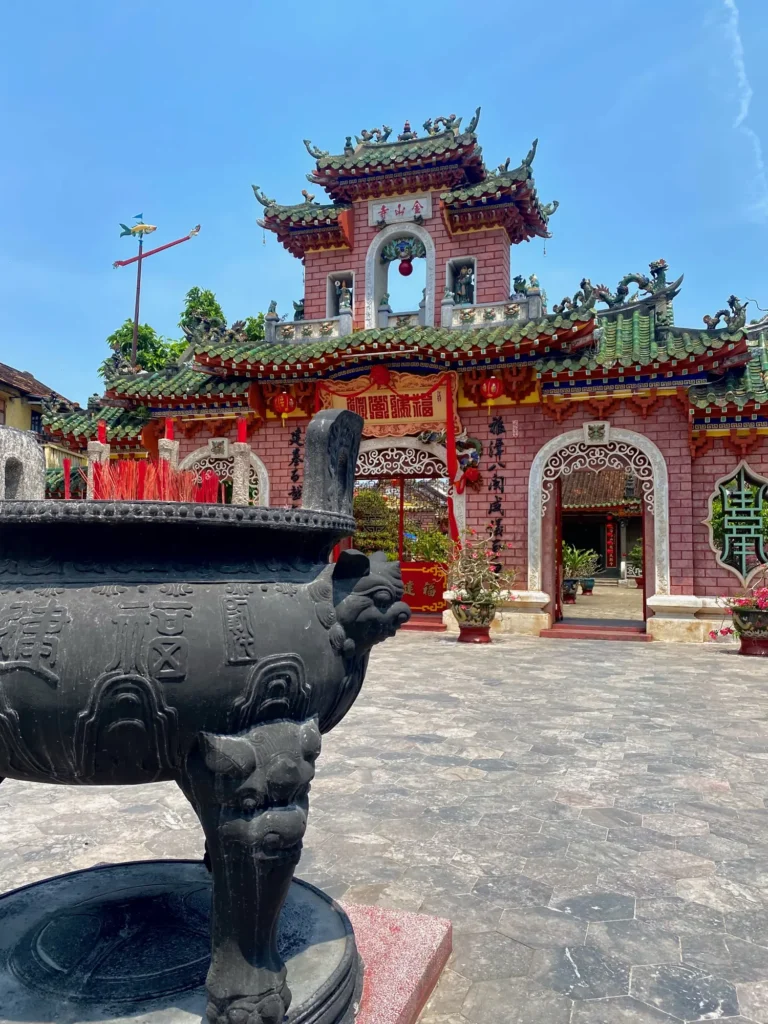 La sala delle assemblee di Hội An, marzo 2023