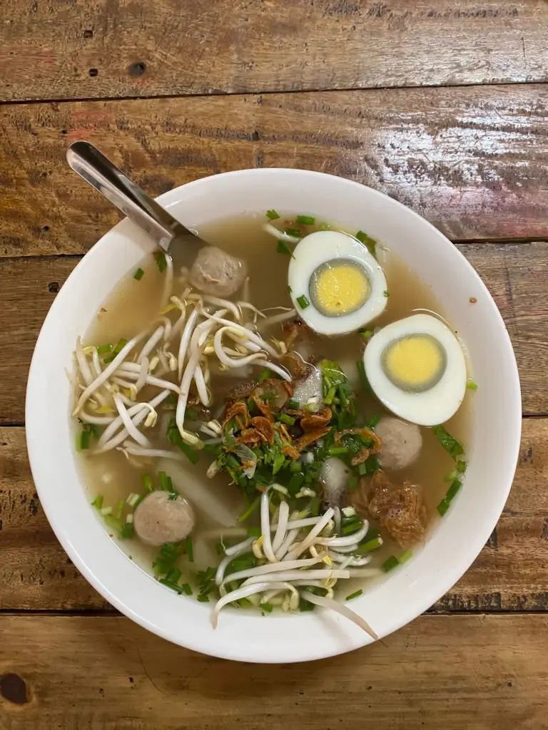 Zuppa di noodle, Vientiane, aprile 2020