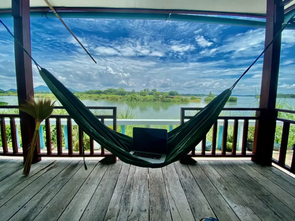 L'amaca e il portatile sul Mekong, Don Det, giugno 2020