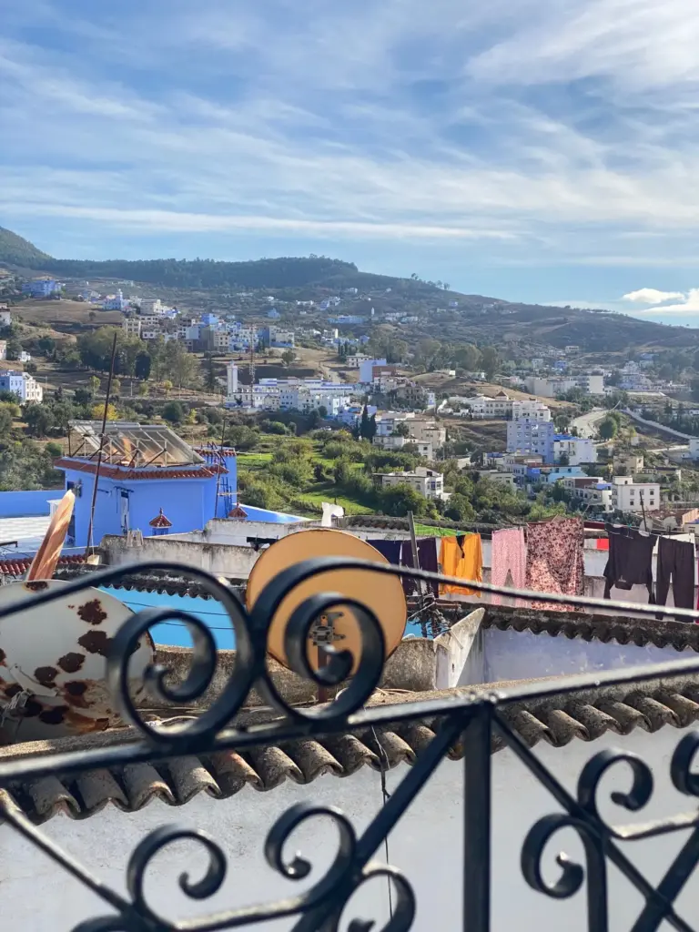 Chefchaouen e le montagne del Rif viste dai tetti, novembre 2022