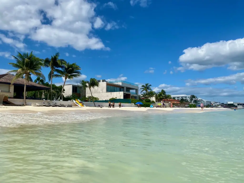 La spiaggia di Playa del Carmen, ottobre 2021