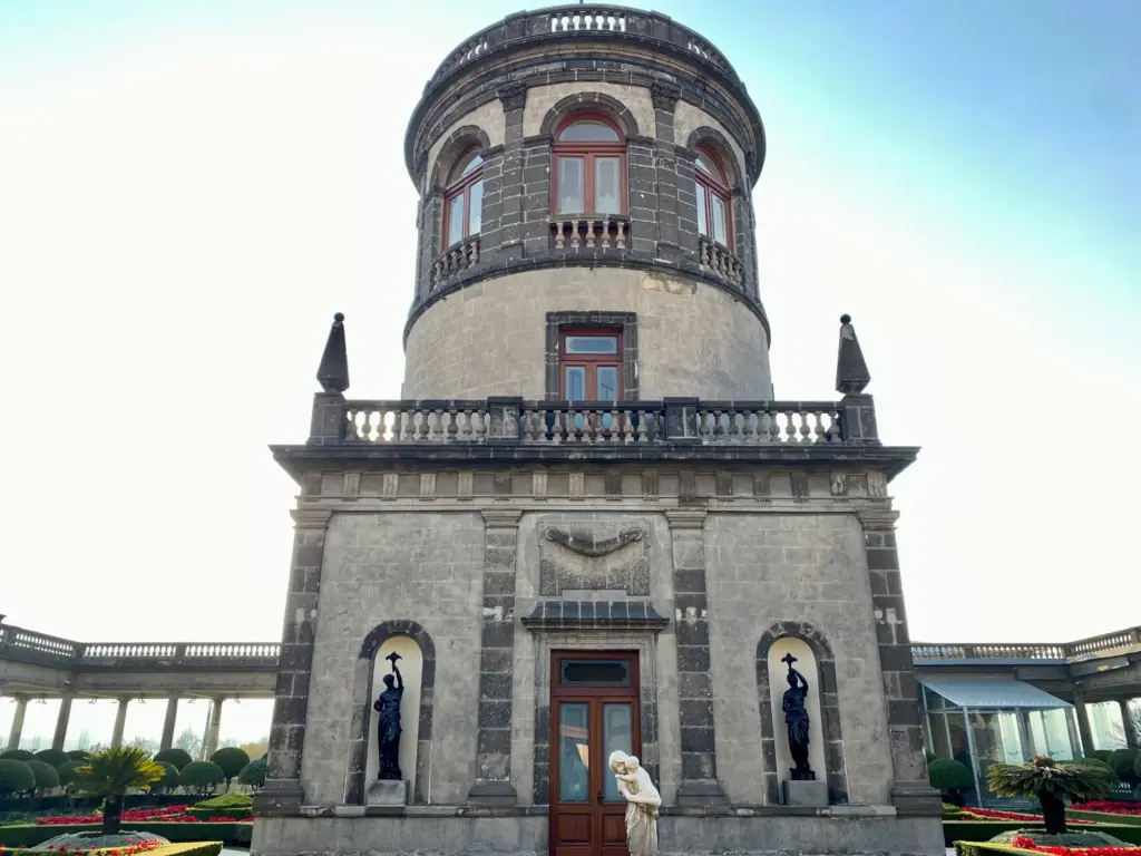 La torre del castello di Chapultepec a Città del Messico, dicembre 2021